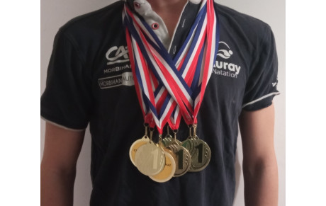 CHAMPIONNAT 56 HIVER : de nombreuses médailles et des records départementaux pour AURAY NATATION !
